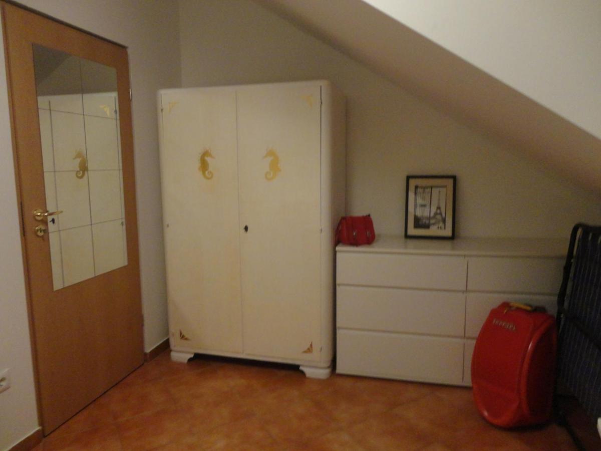 Apartment Gliha Jelsa  Eksteriør billede